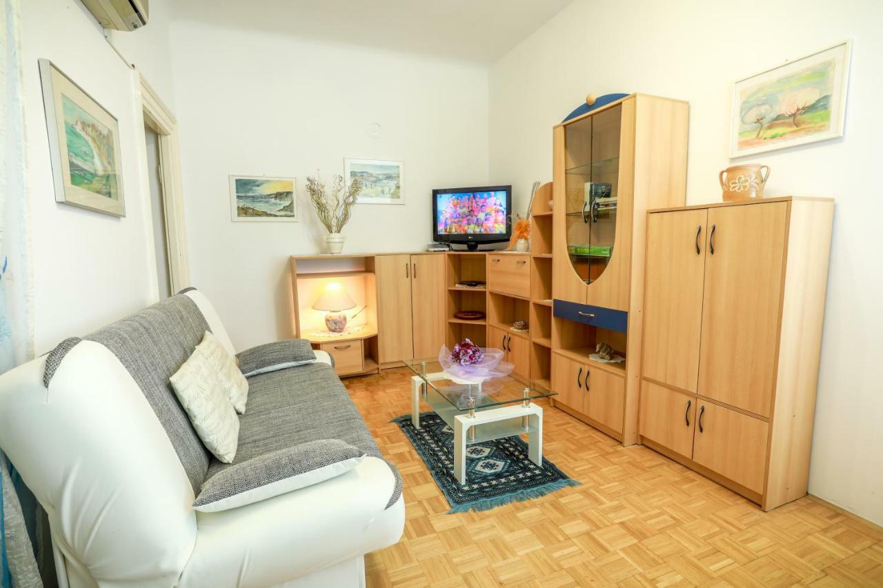 Apartamento Pyros